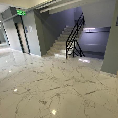 Prinn Hotel Rayong Extérieur photo