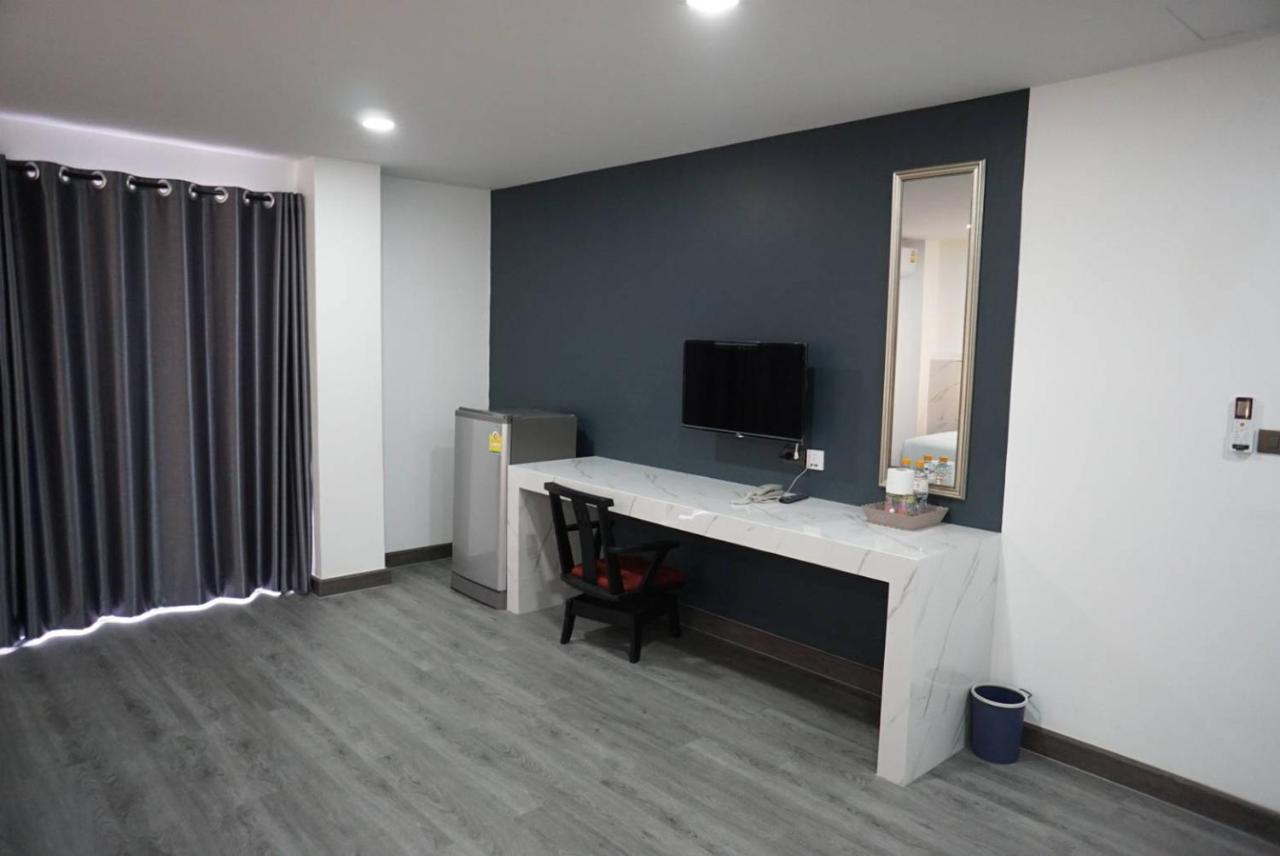 Prinn Hotel Rayong Extérieur photo