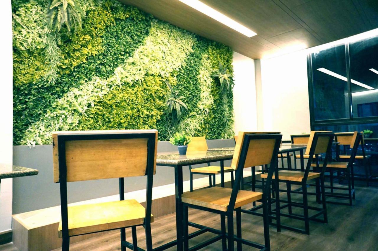 Prinn Hotel Rayong Extérieur photo