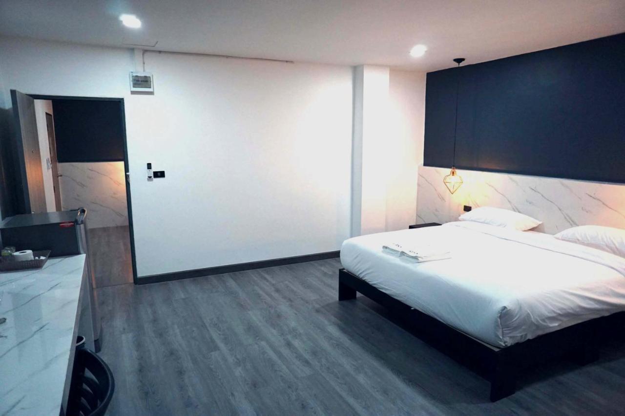 Prinn Hotel Rayong Extérieur photo