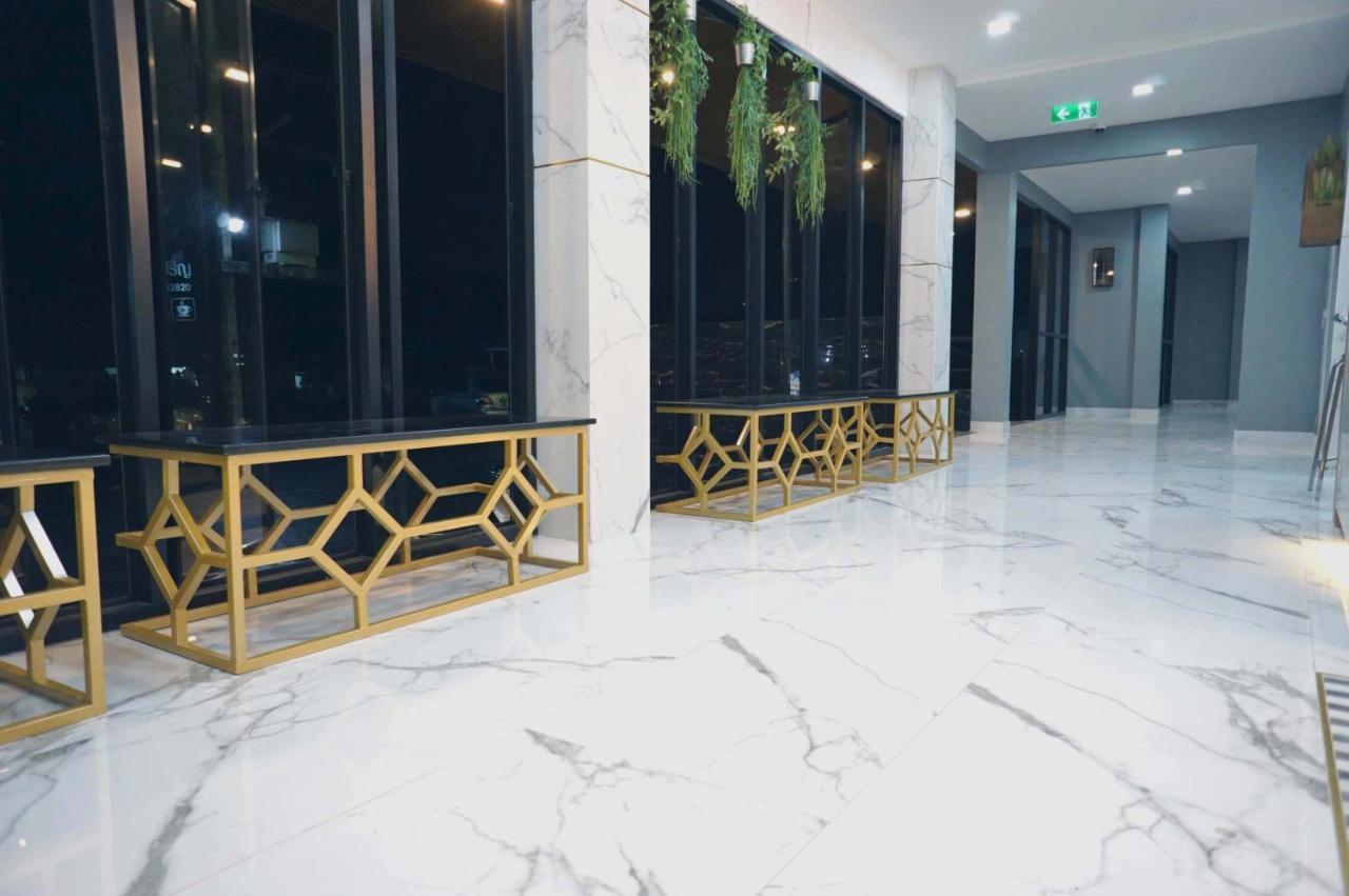 Prinn Hotel Rayong Extérieur photo