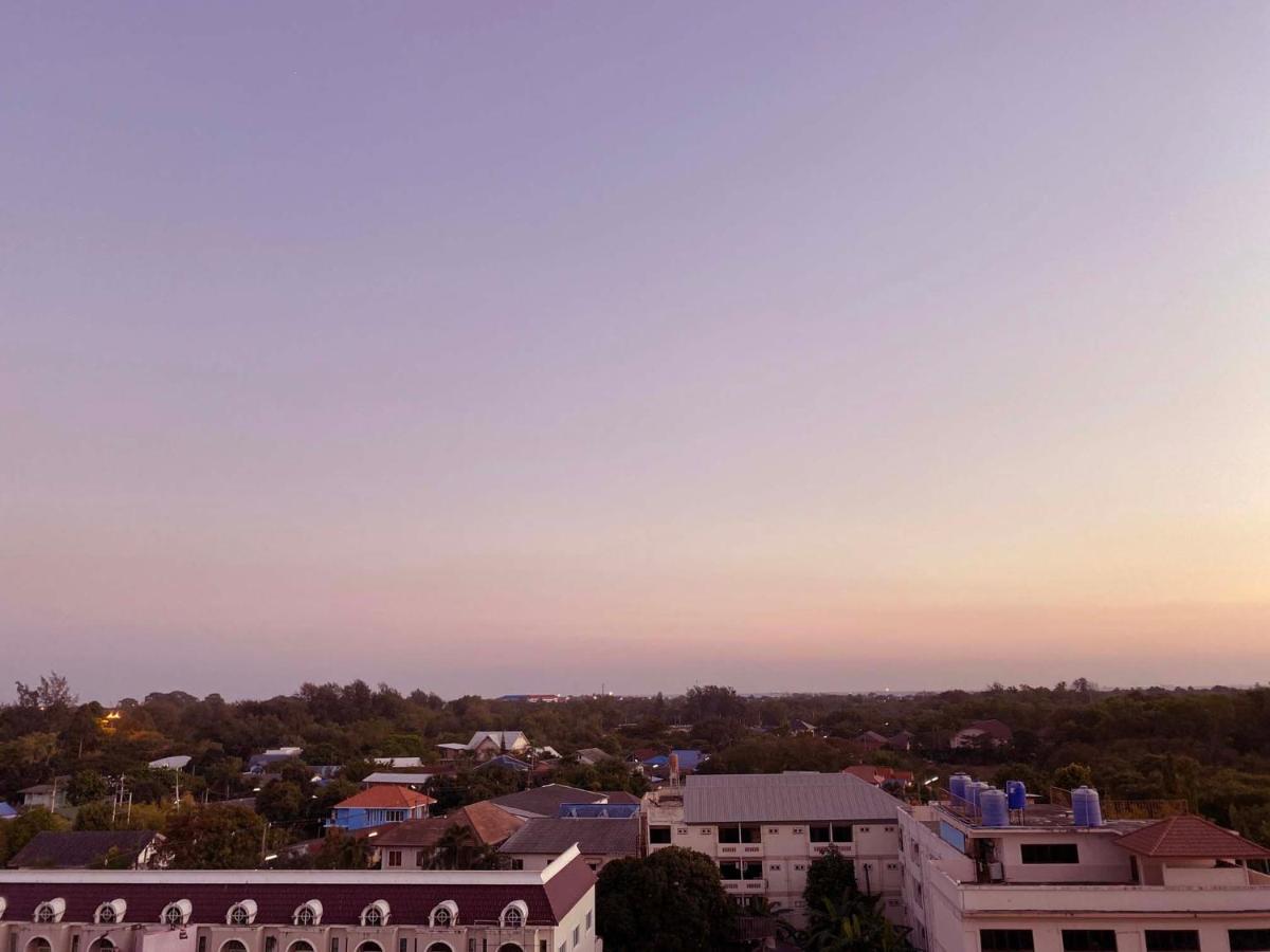 Prinn Hotel Rayong Extérieur photo
