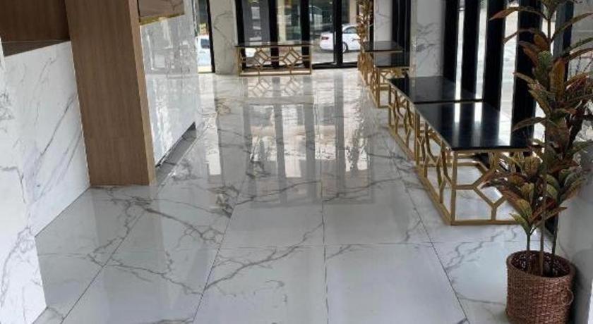 Prinn Hotel Rayong Extérieur photo