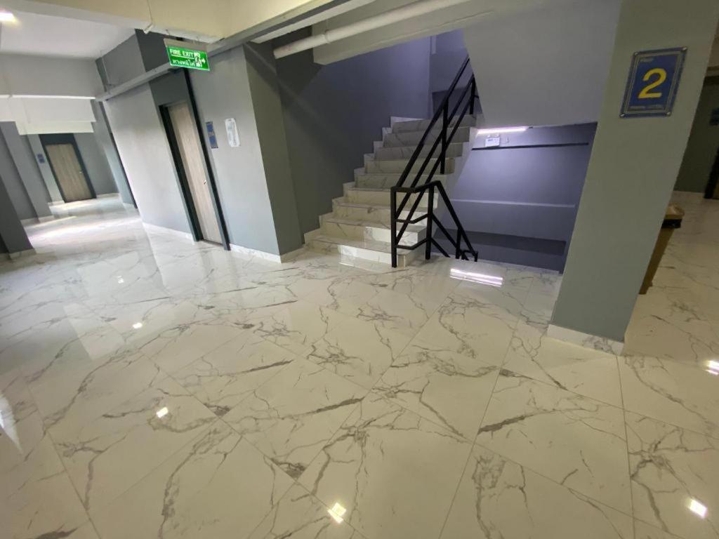 Prinn Hotel Rayong Extérieur photo